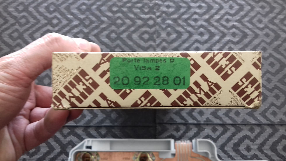 Miniature : Platine de feu arrière droit neuve CITROEN VISA 2 .