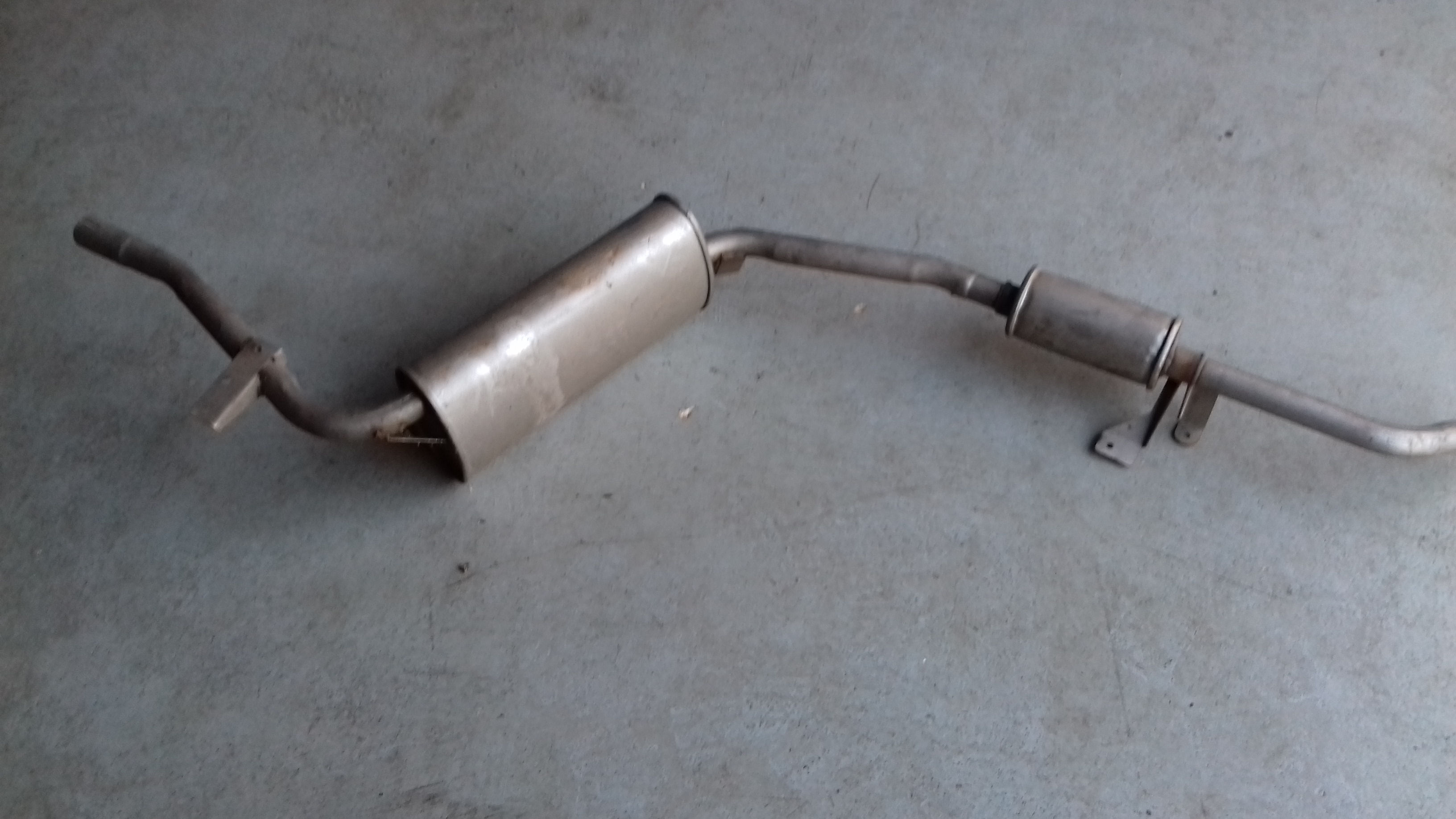 Silencieux neuf PEUGEOT 204 / 304 break du 09/1968 au 09/1972