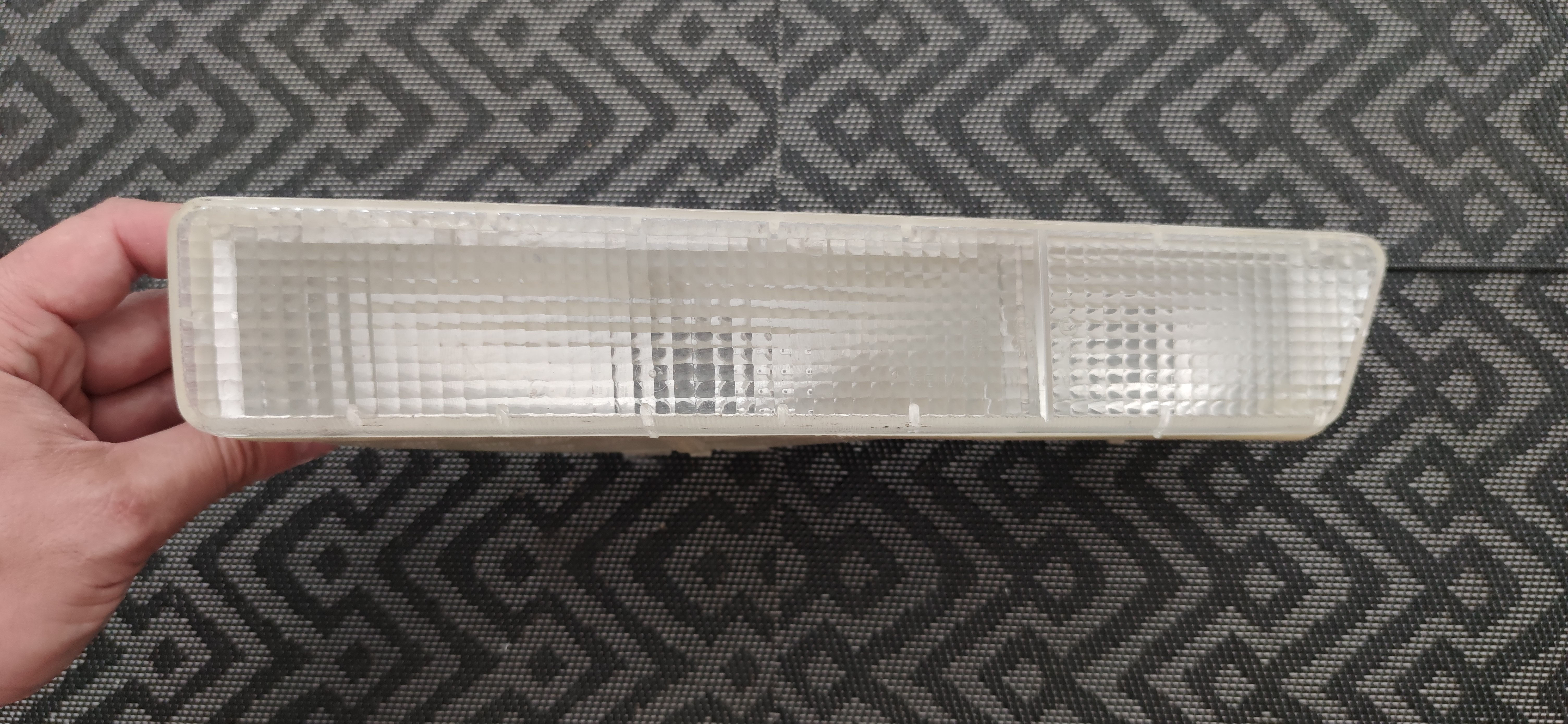 Clignotant gauche blanc neuf SEIMA pour CX série 1 .