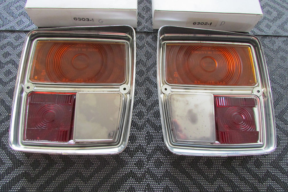 Miniature : Paire de cabochons de feux arrière neufs simca 1000 série 2