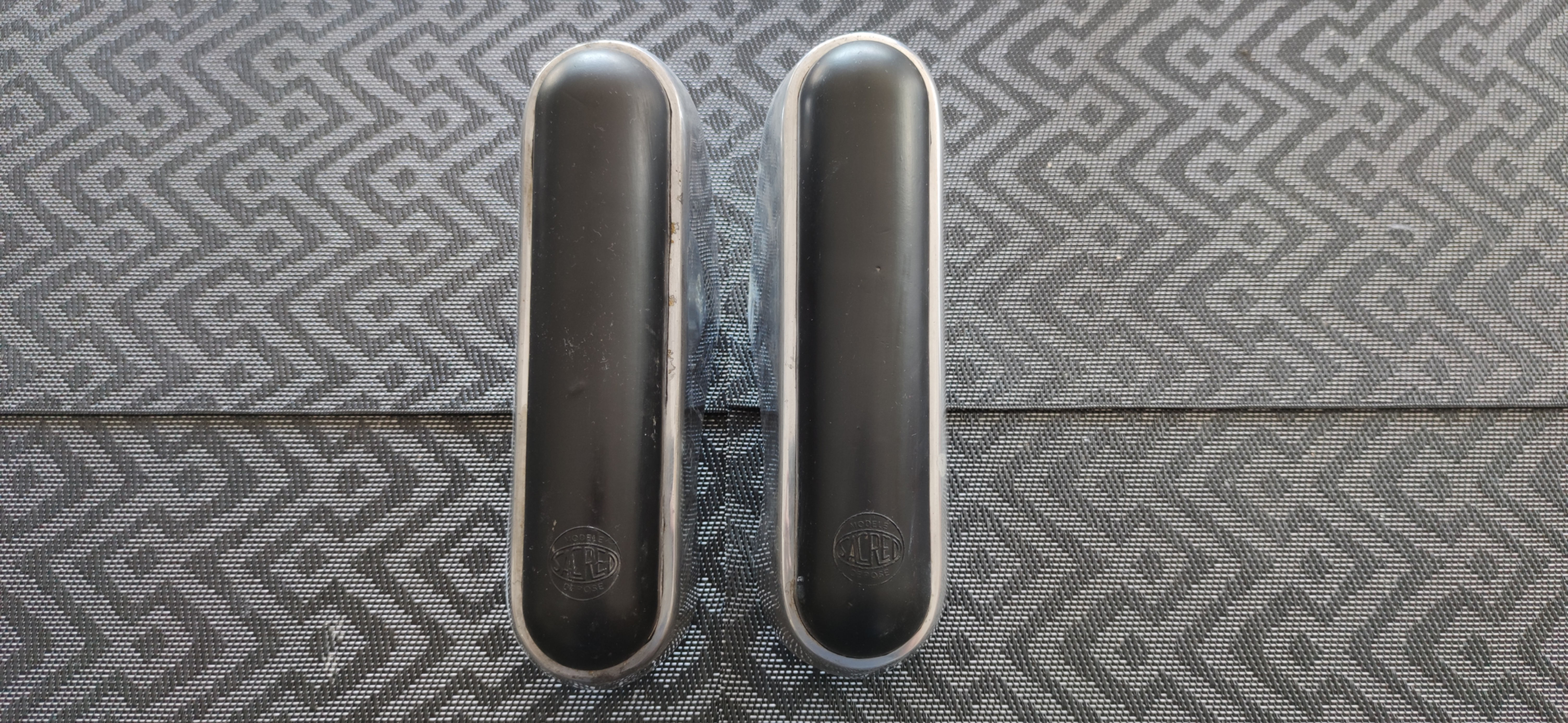 Paire de butoirs de pare chocs SACRED accessoire neufs PEUGEOT 403