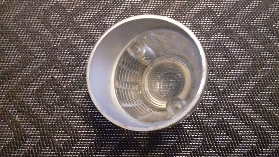 Miniature : Cabochon de clignotant gauche neuf SIMCA ARONDE P60 .