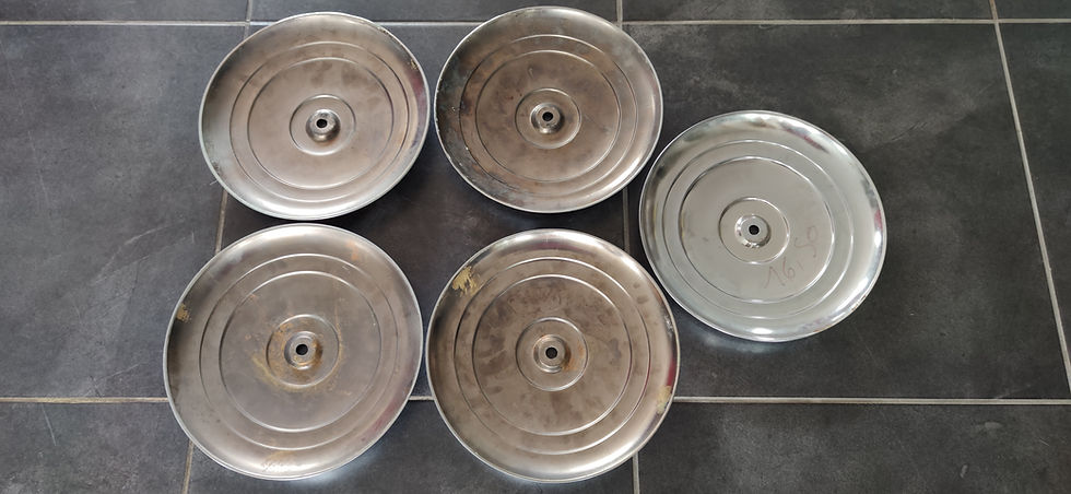 Miniature : 5 Enjoliveurs de roue neufs PEUGEOT 203