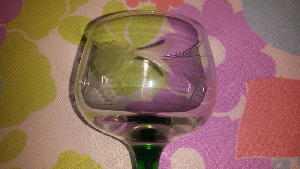 Miniature : 6 verres à pied et sa carafe a vin vintage motif grappe de raisin