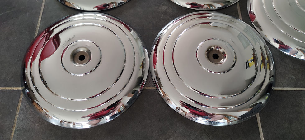 Miniature : 5 Enjoliveurs de roue neufs PEUGEOT 203