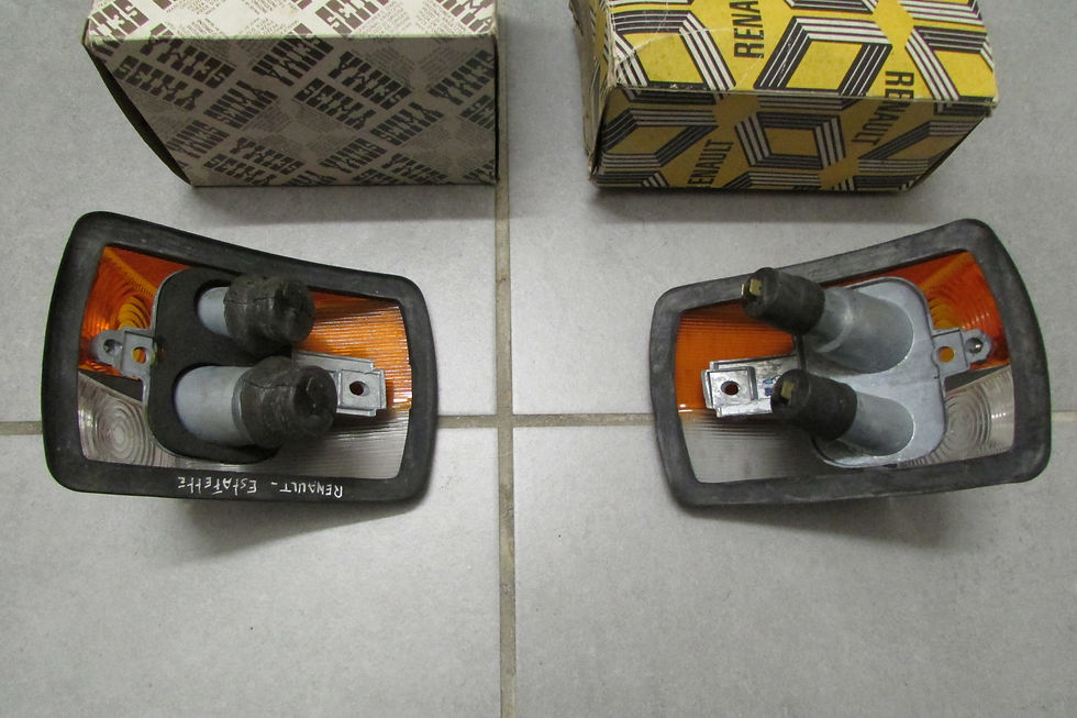 Miniature : Clignotants complets gauche et droit neufs pour renault estafette .
