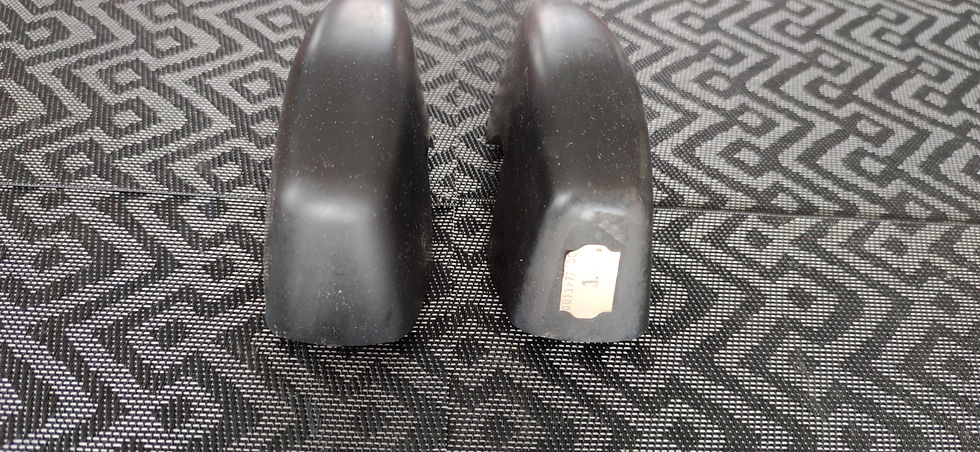 Miniature : Butoirs de pare choc neufs SIMCA 1000 / 1100 caoutchouc .
