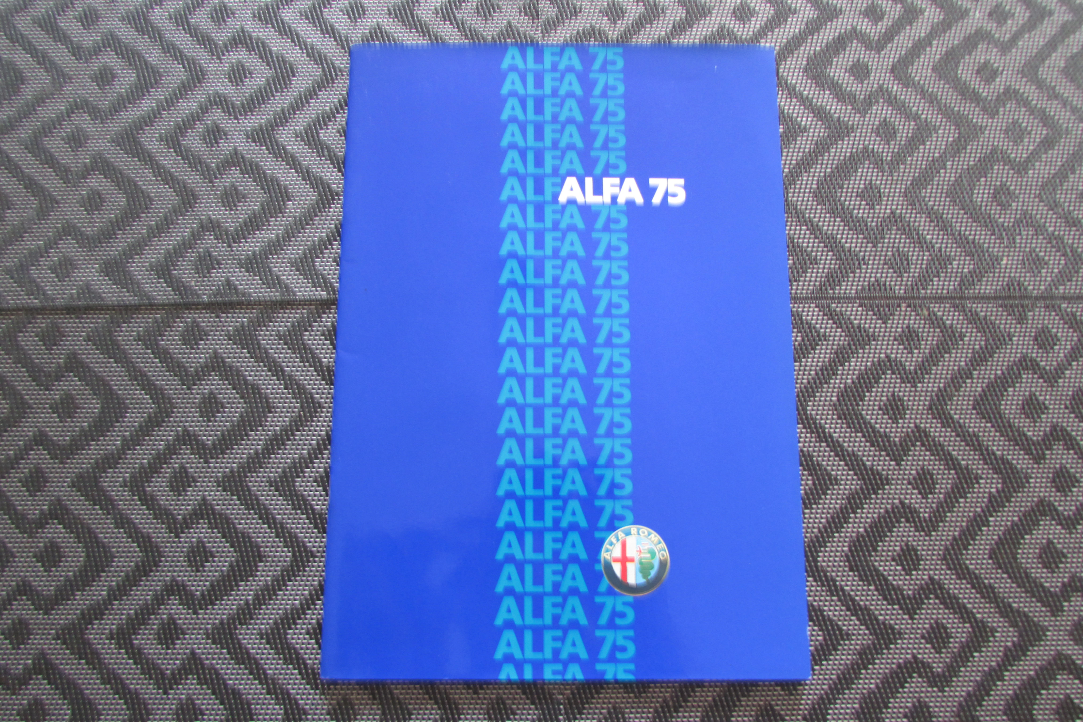 Catalogue Alfa Romeo ALFA 75   .