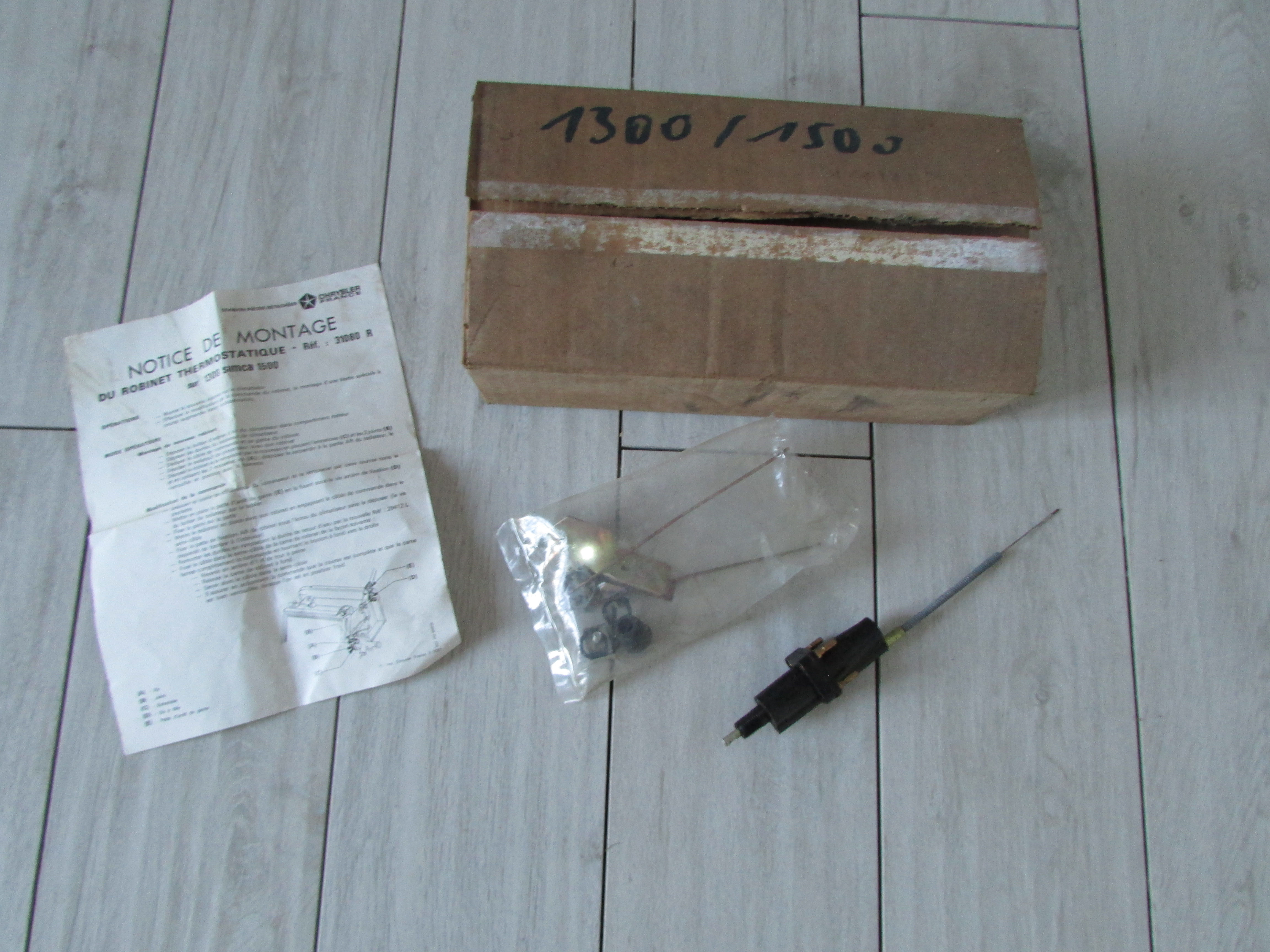 Robinet de chauffage neuf simca 1300 1500 .