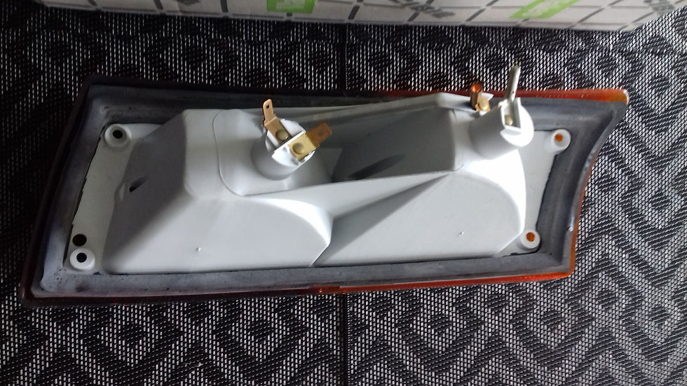 Miniature : Feu arrière droit neuf RENAULT 5 de 1972 à 1984 .