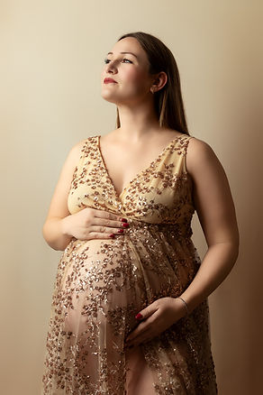 Robe Grossesse Photographie  Fleurs Dorées Brodées sur tulle