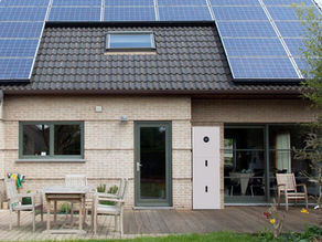 How Does Eaton's xStorage Hybrid Simplify Energy Management for Home and Business Owners?