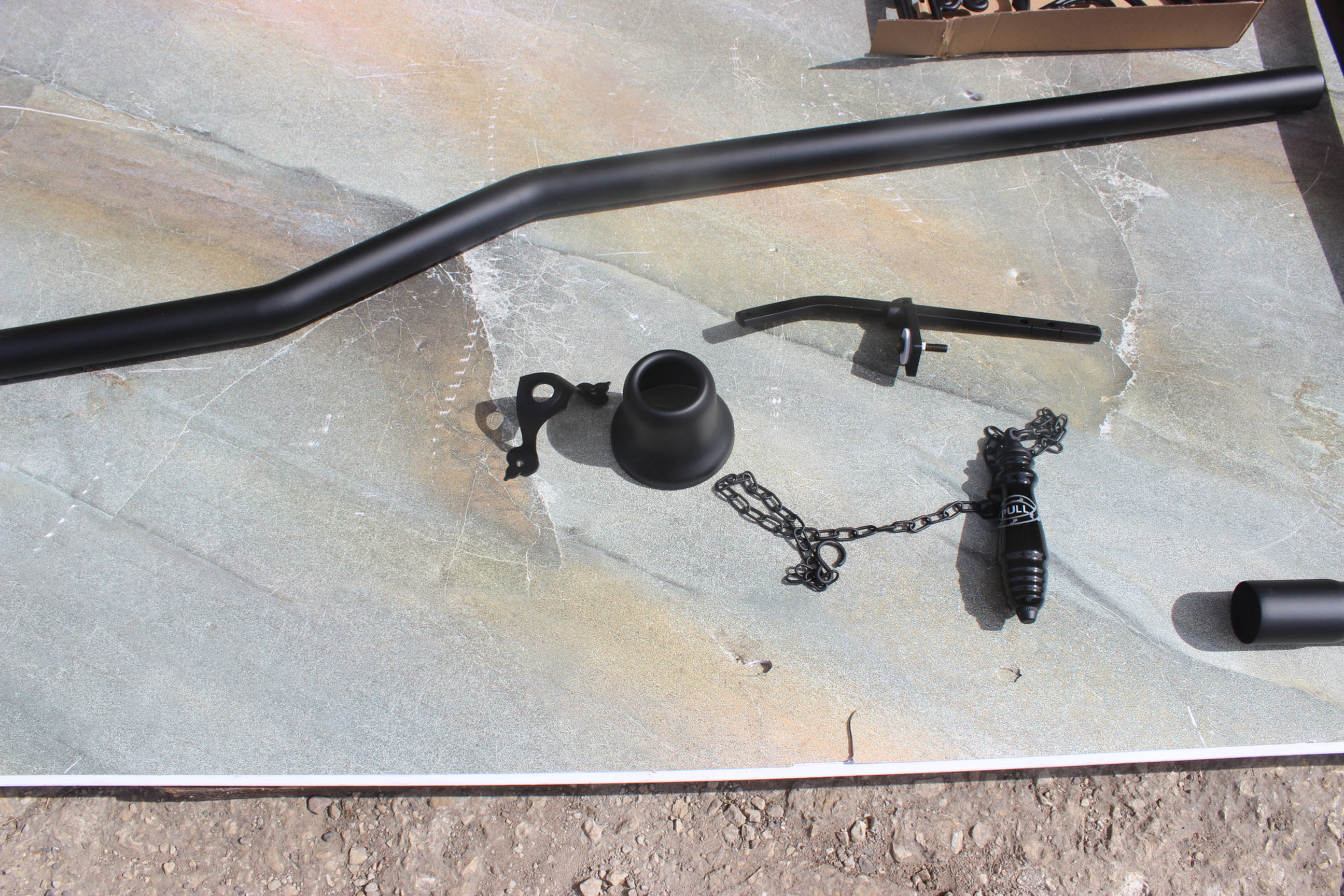 Milano Elizabeth Traditional High Level Flush Kit Matt Black