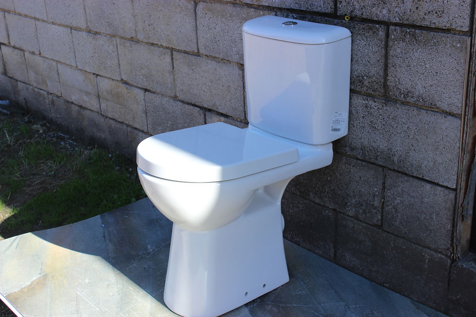 Thumbnail: Comfort Height Close Coupled Toilet Soft Close Seat