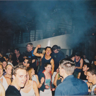 Home Sydney Crowd 001