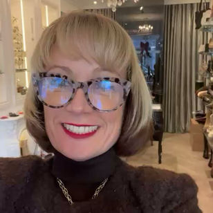 20% off these stunning Peter Kaiser knee high stretch boots in a lovely chocolate brown leather!