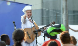 14102665_746446258828983_589239058458899