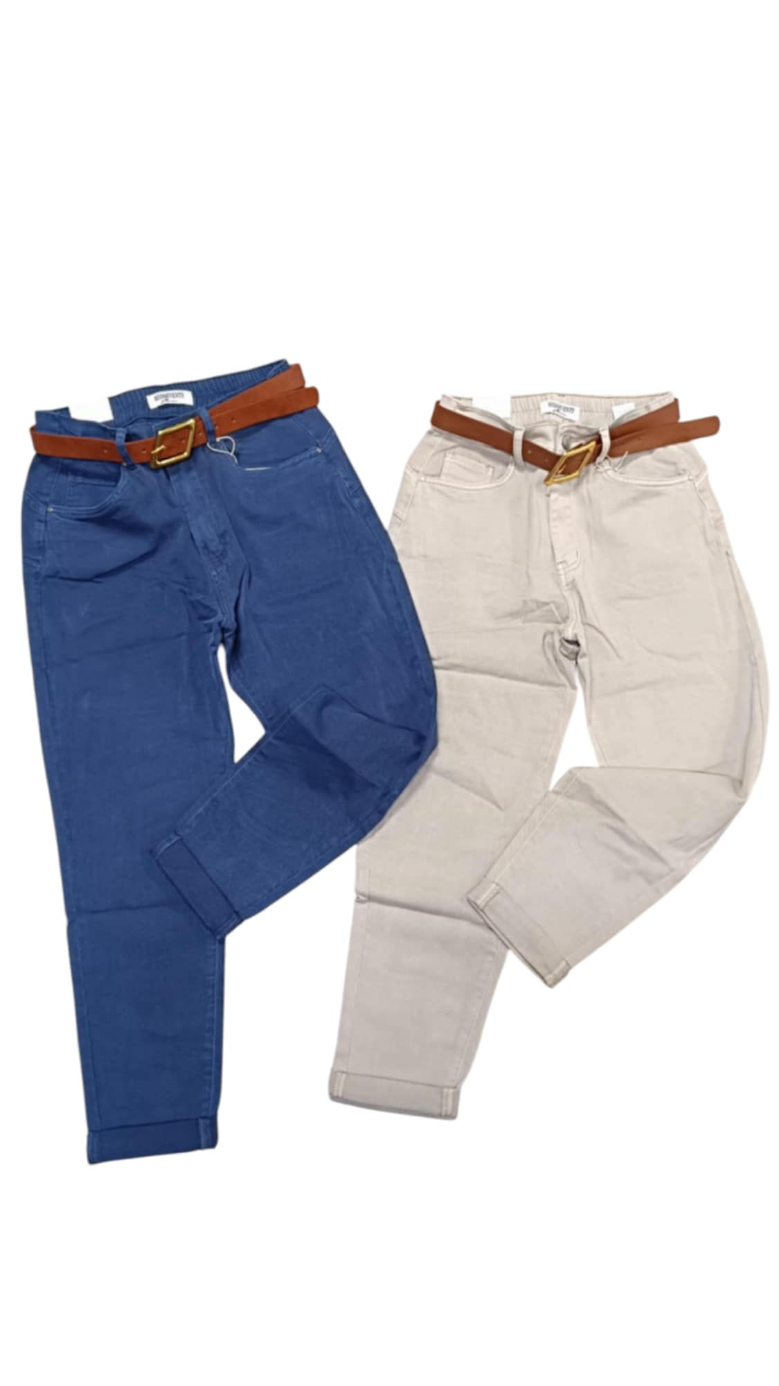 Mom Fit Red z paskiem 