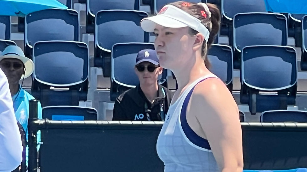 Lulu Sun takes break from WTA Tour tennis