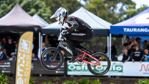 Walker, Greenough claim Oceania titles