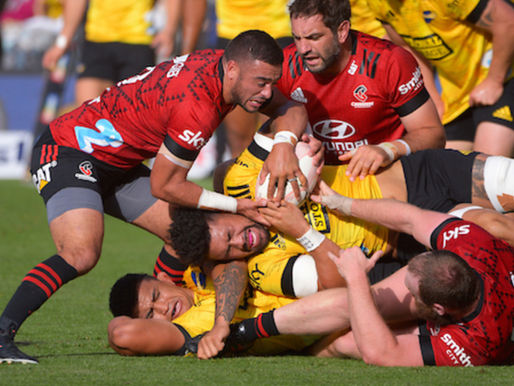Champions Hurricanes sign former Super Rugby champ