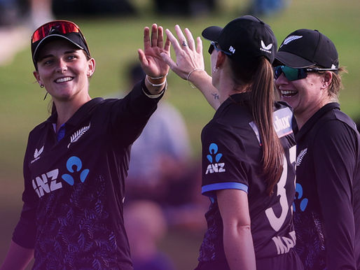 White Ferns win easy; Black Caps easy beats
