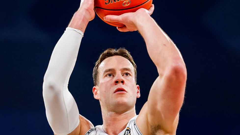 Breakers lose to Wildcats hot shooting in Perth