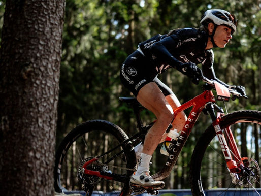 Maxwell aims for another UCI MTB title