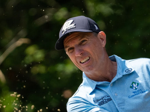More struggles for Fox; Alker in contention