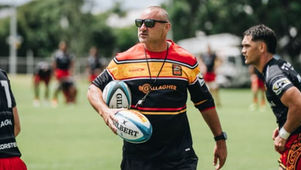 Randle departs Chiefs for Hurricanes