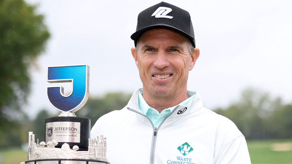 Alker wins on Champions Tour, Hillier, Voke down order