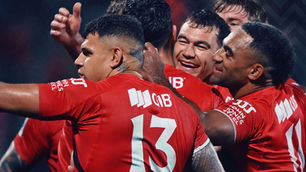 Crusaders take last-gasp win over Blues