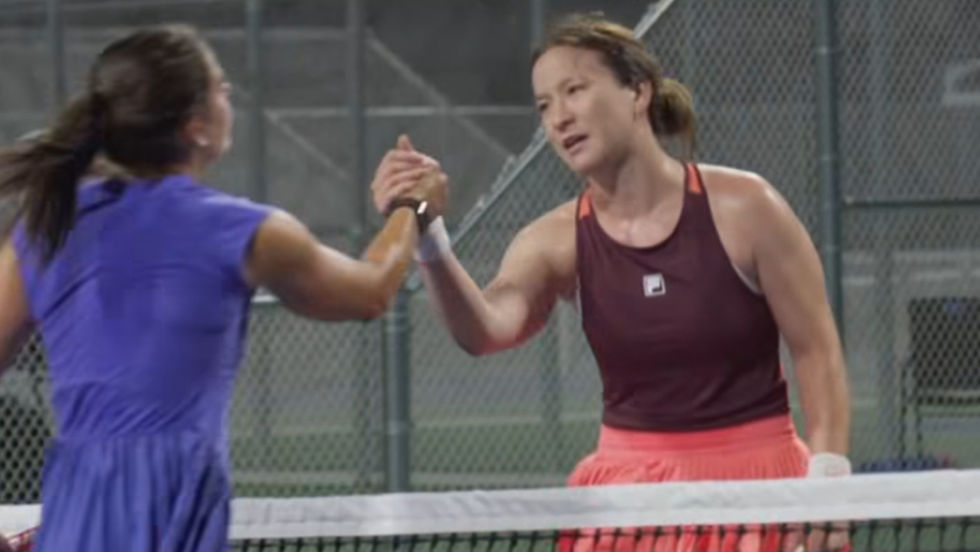 Lulu Sun upsets top seed at Texas WTA event