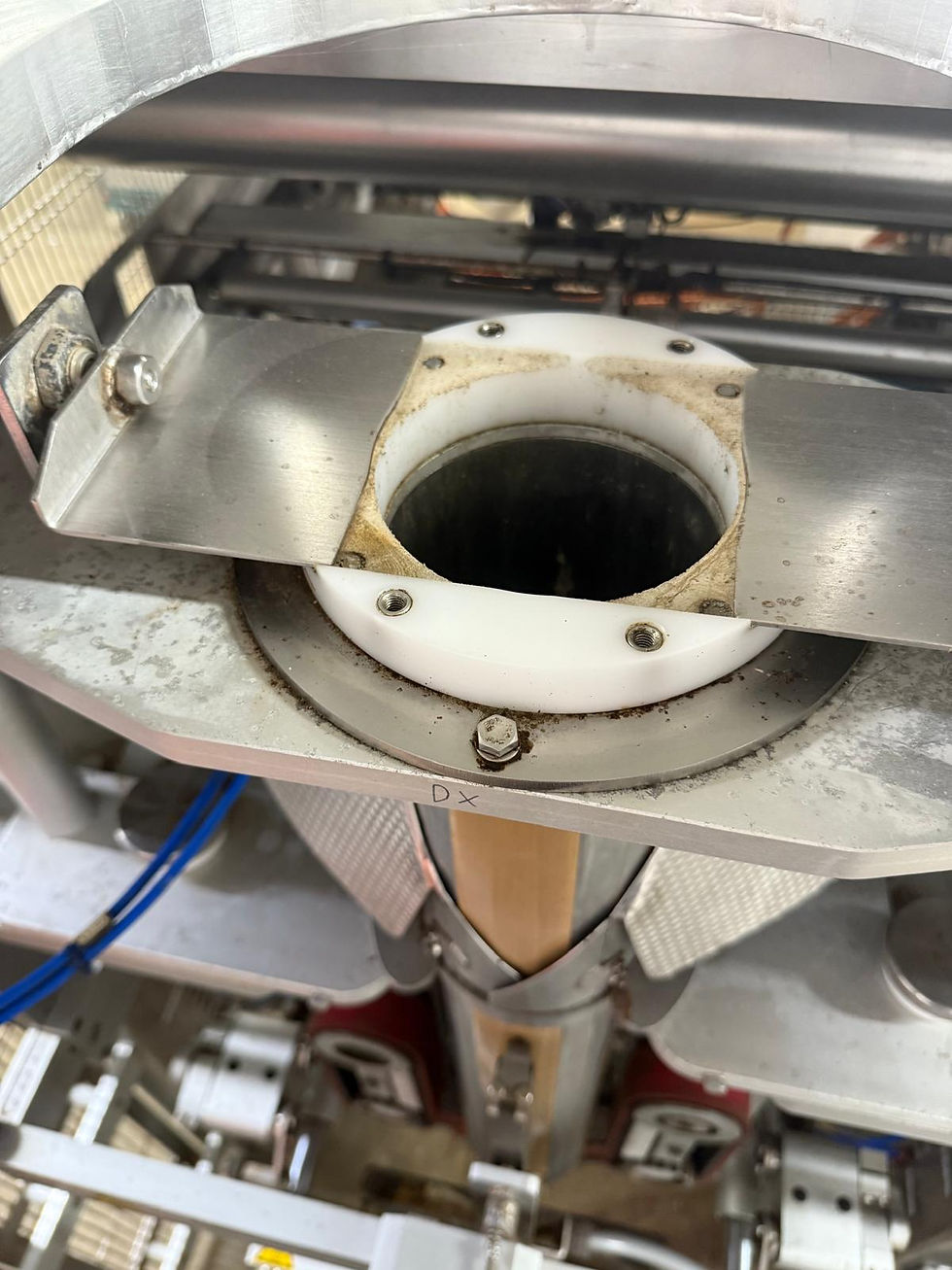 Thumbnail: Comek vertical form, fill and seal bagging machine with Zodiac HS screen sn1013
