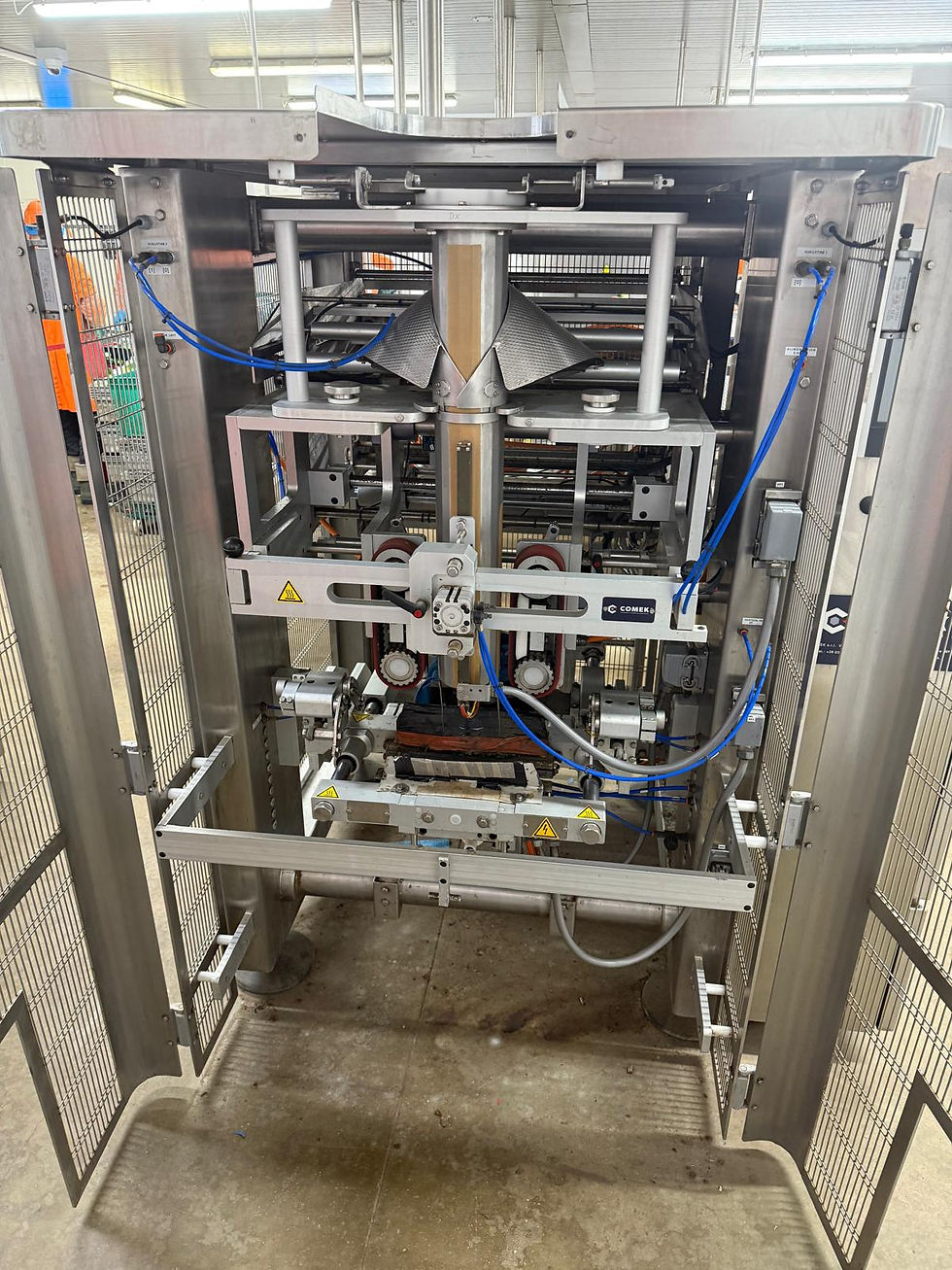 Thumbnail: Comek vertical form, fill and seal bagging machine with Zodiac HS screen sn1013