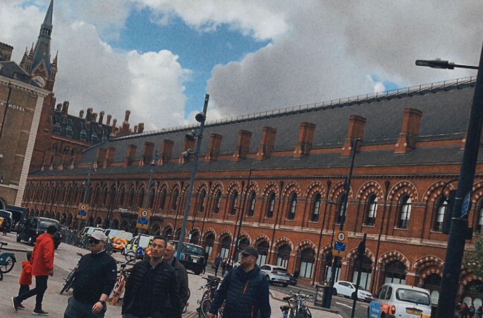 Buying and Selling at the Same Time: A Guide for Homeowners