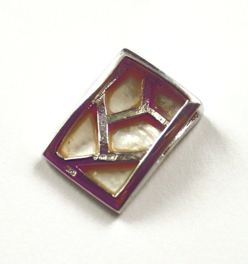 Thumbnail: Colgante de plata 925 con madre perla con baño de rodio en oro blanco