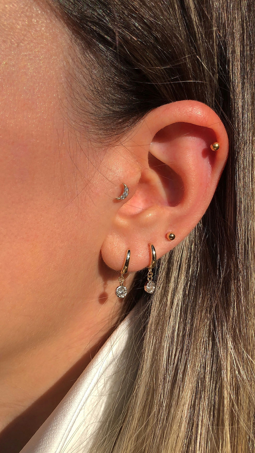 Thumbnail: moon piercing