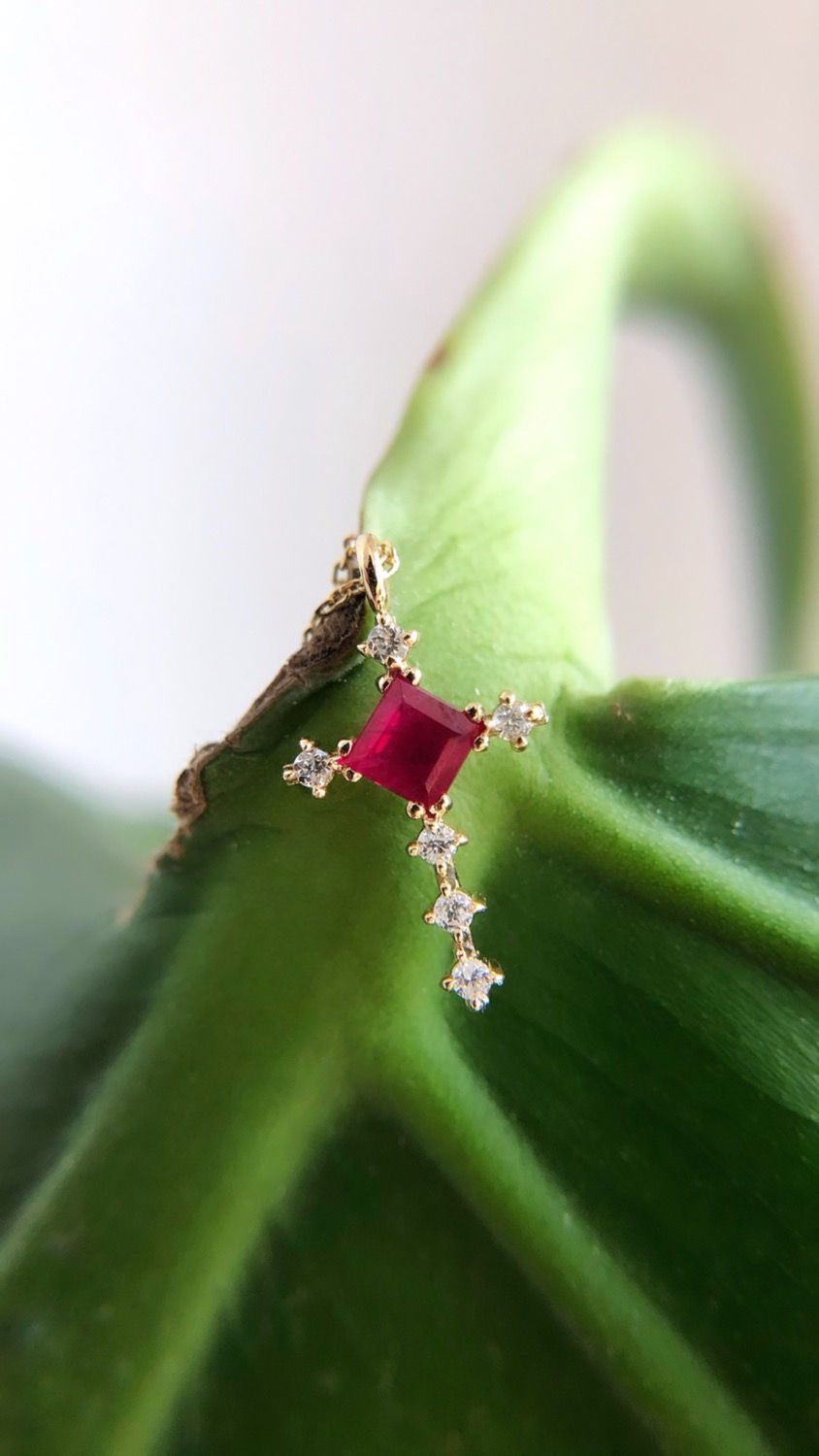 Thumbnail: Ruby Cross