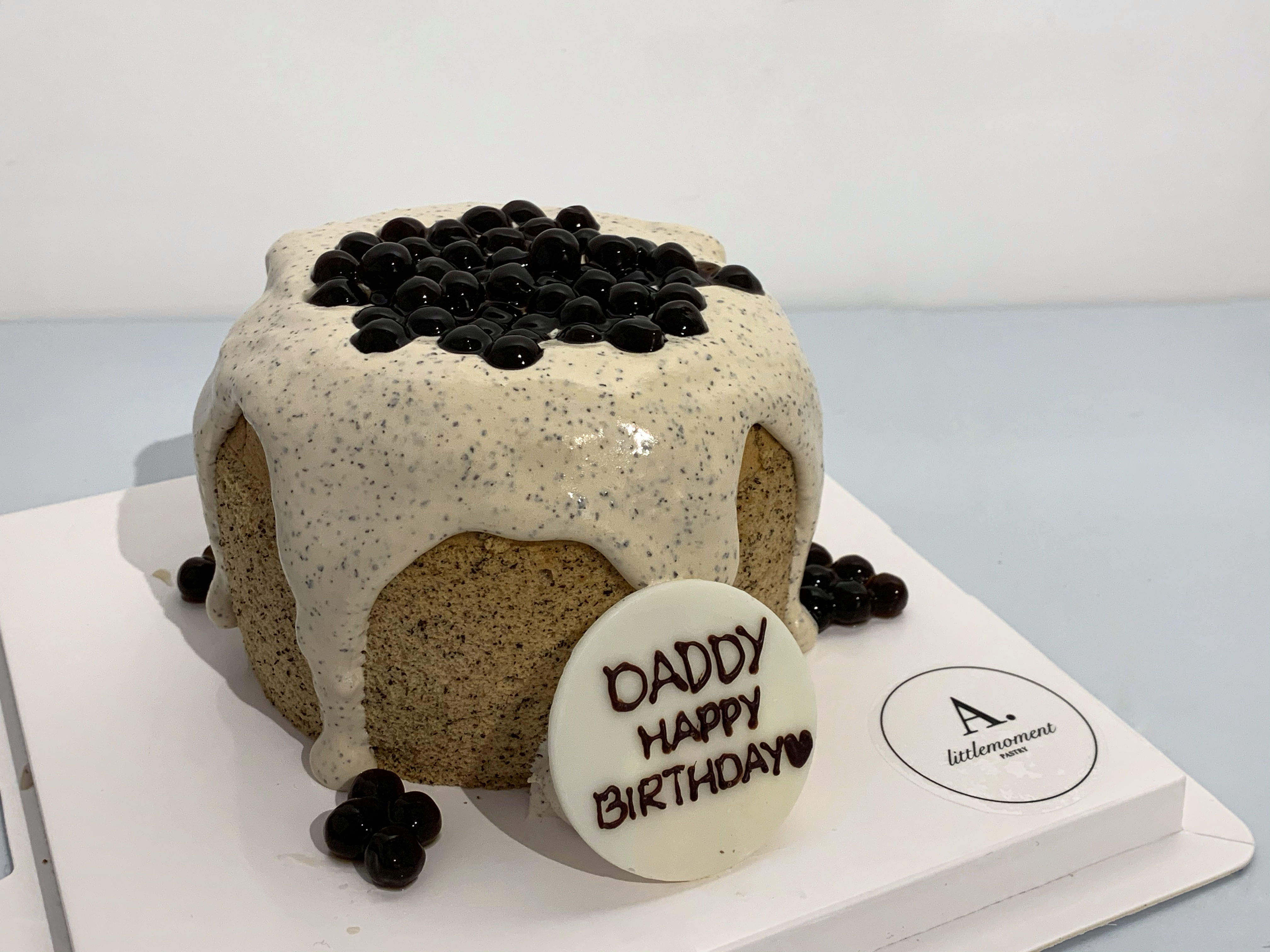 earl grey lava cake with pearl