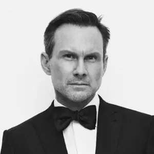 Christian Slater Article