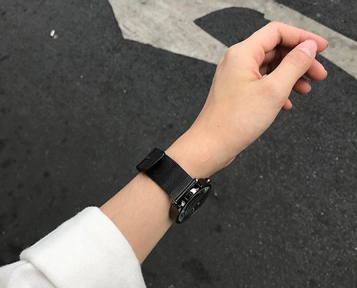 ภาพขนาดย่อ: Basic Black Metal Watch