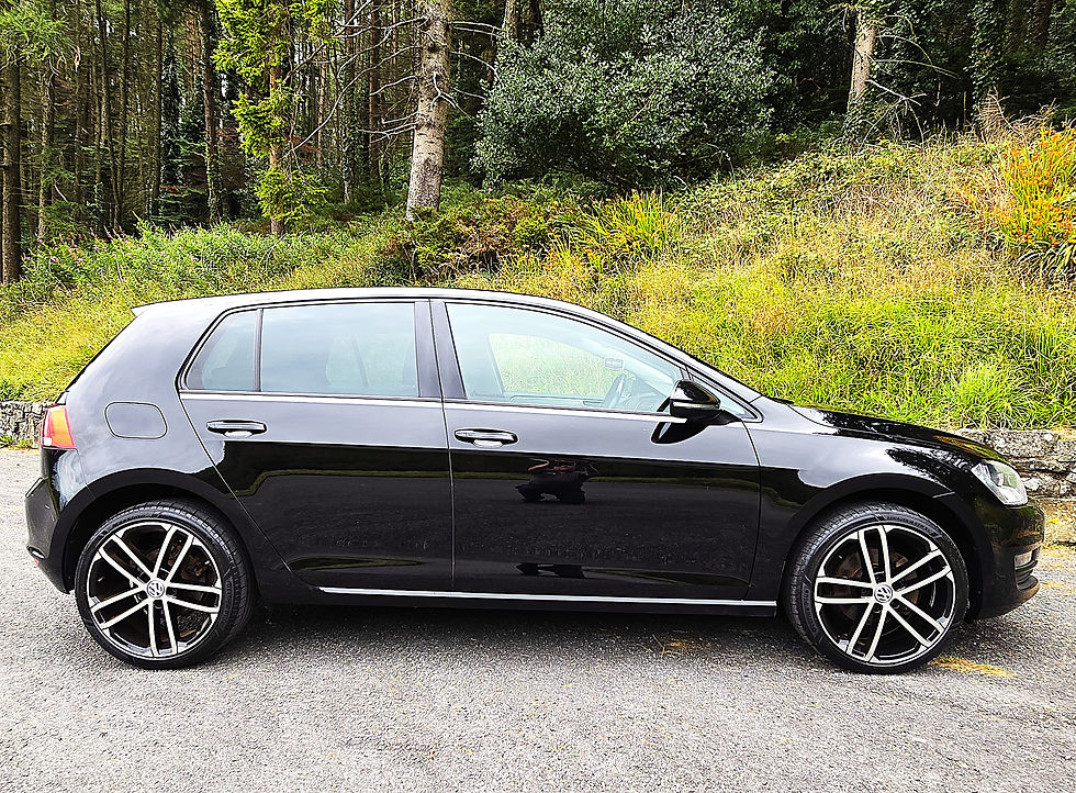 Thumbnail: SOLD 2016 V.W. Golf 1.6TDi Match Edition