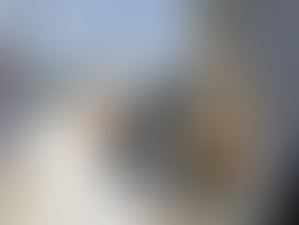 El IV domingo de Cuaresma se encuentra en la costumbre de ungir ese día una rosa de oro.