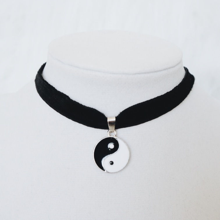 Velvet Choker