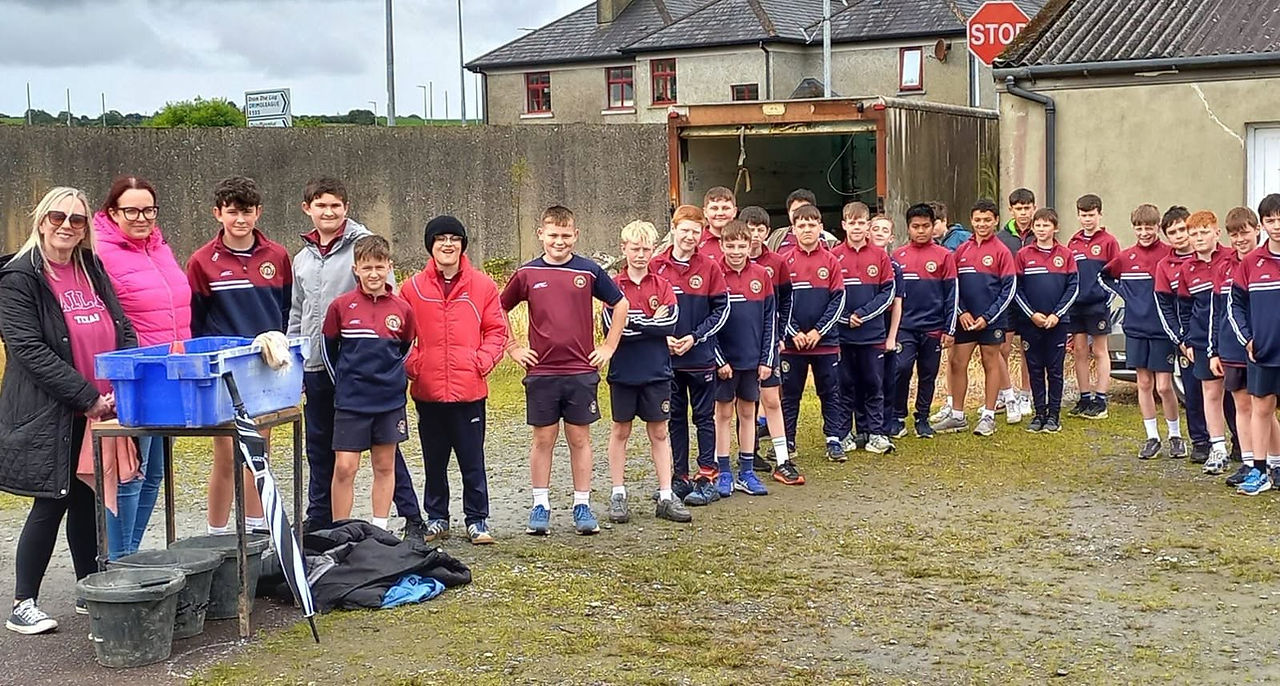 5th Class from St Patricks School Skibbereen, practising Roadbowling at the strip at the Showgrounds