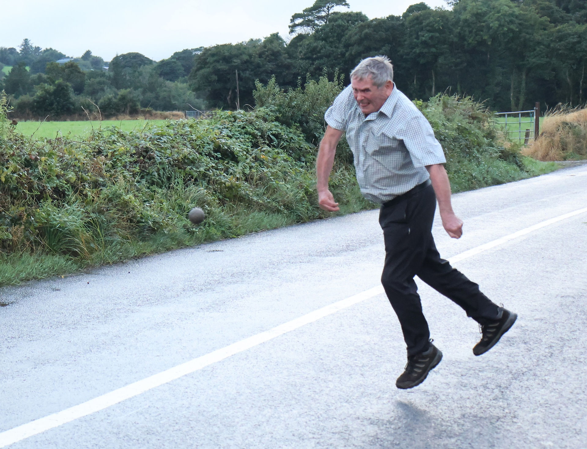 Liam Hurley in Vintage C Final Action at Caheragh