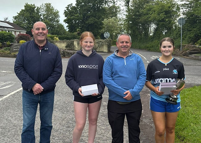 City U-18 Presentation Emily Long bt Bella Barry Twohig with Martin Connolly & Trevor O'Meara