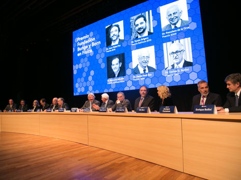 Entregaron los premios Bunge y Born a dos físicos barilochenses