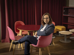 Shannon Vallor: “Tenemos que evitar que la tecnología nos haga trabajar como máquinas”